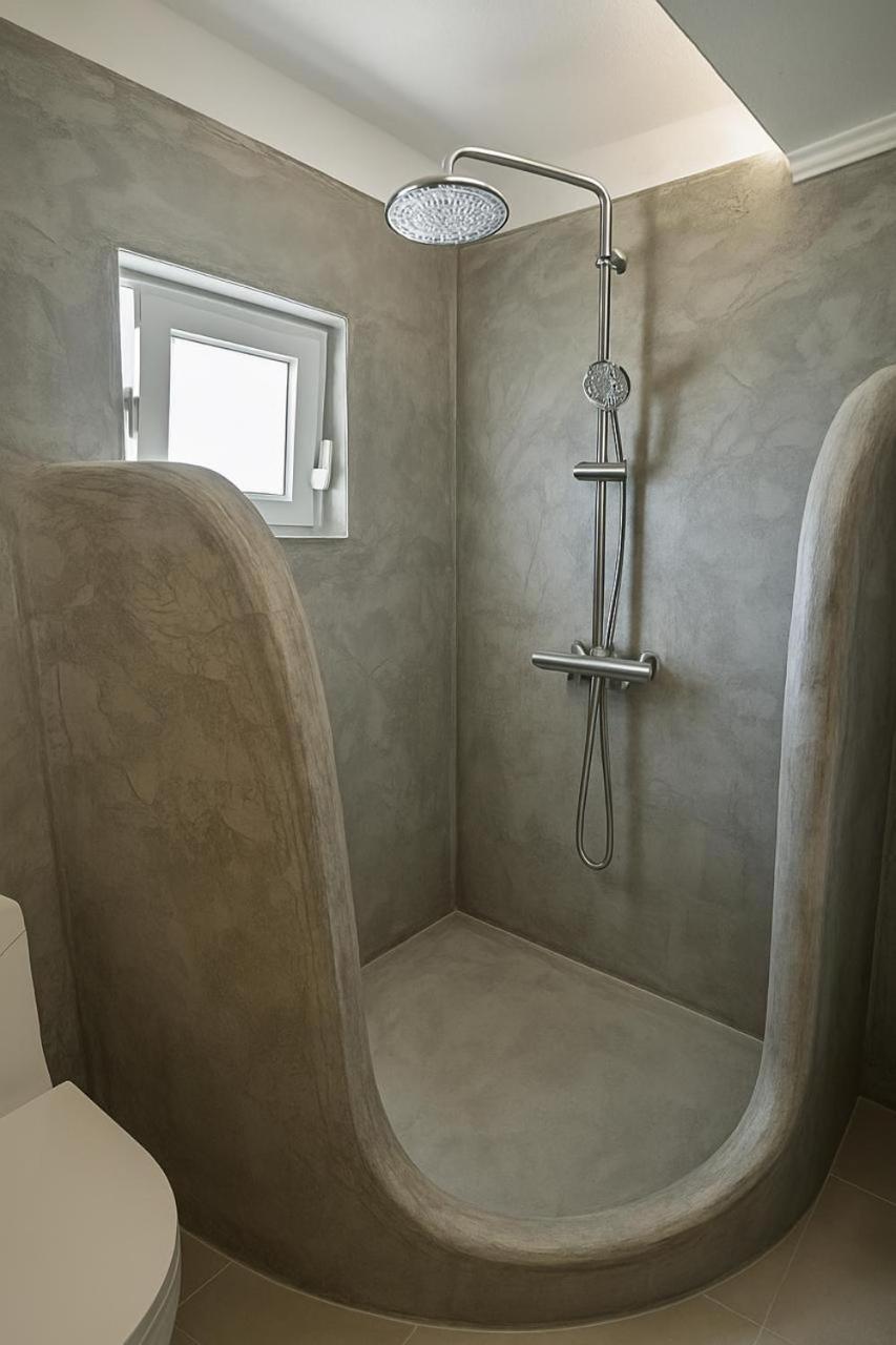 Studio Balkoni Plaka  Luaran gambar